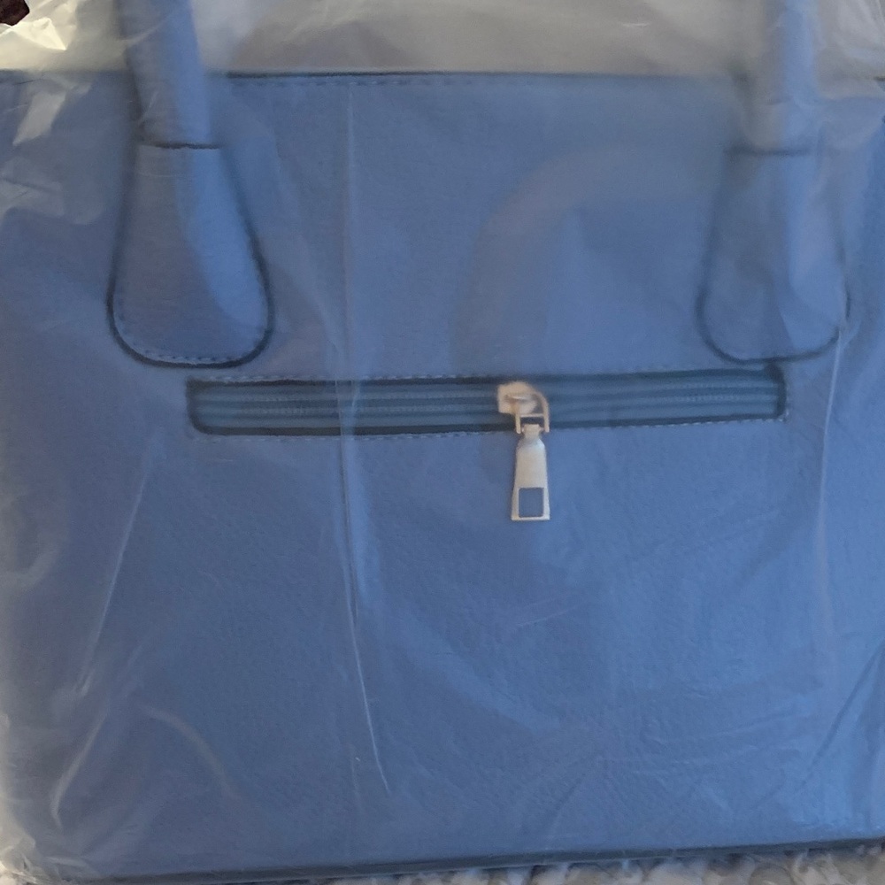 Elegant Blue Handbag - Picture 2 of 4